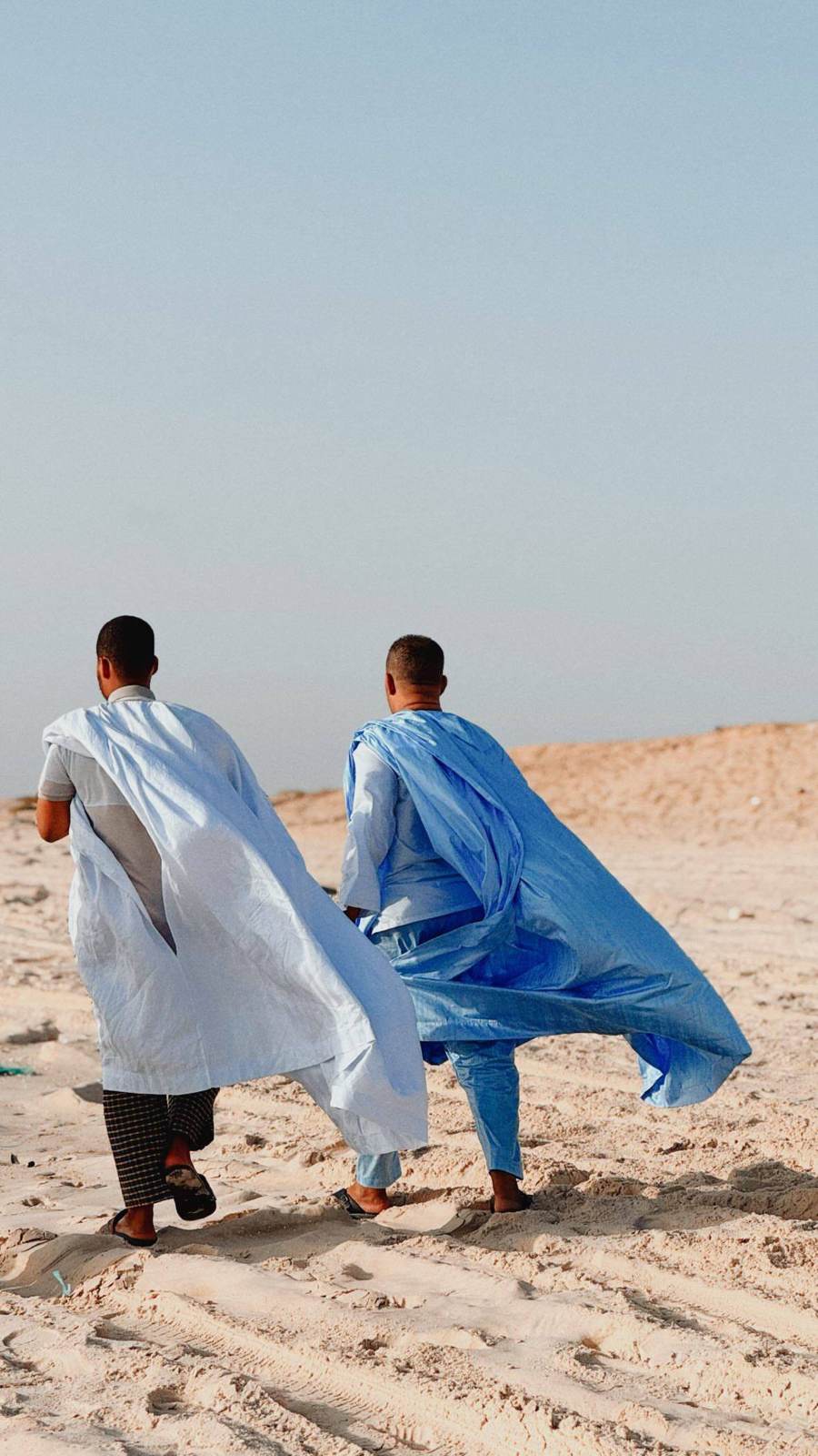 Djellabas au vent, Mauritanie